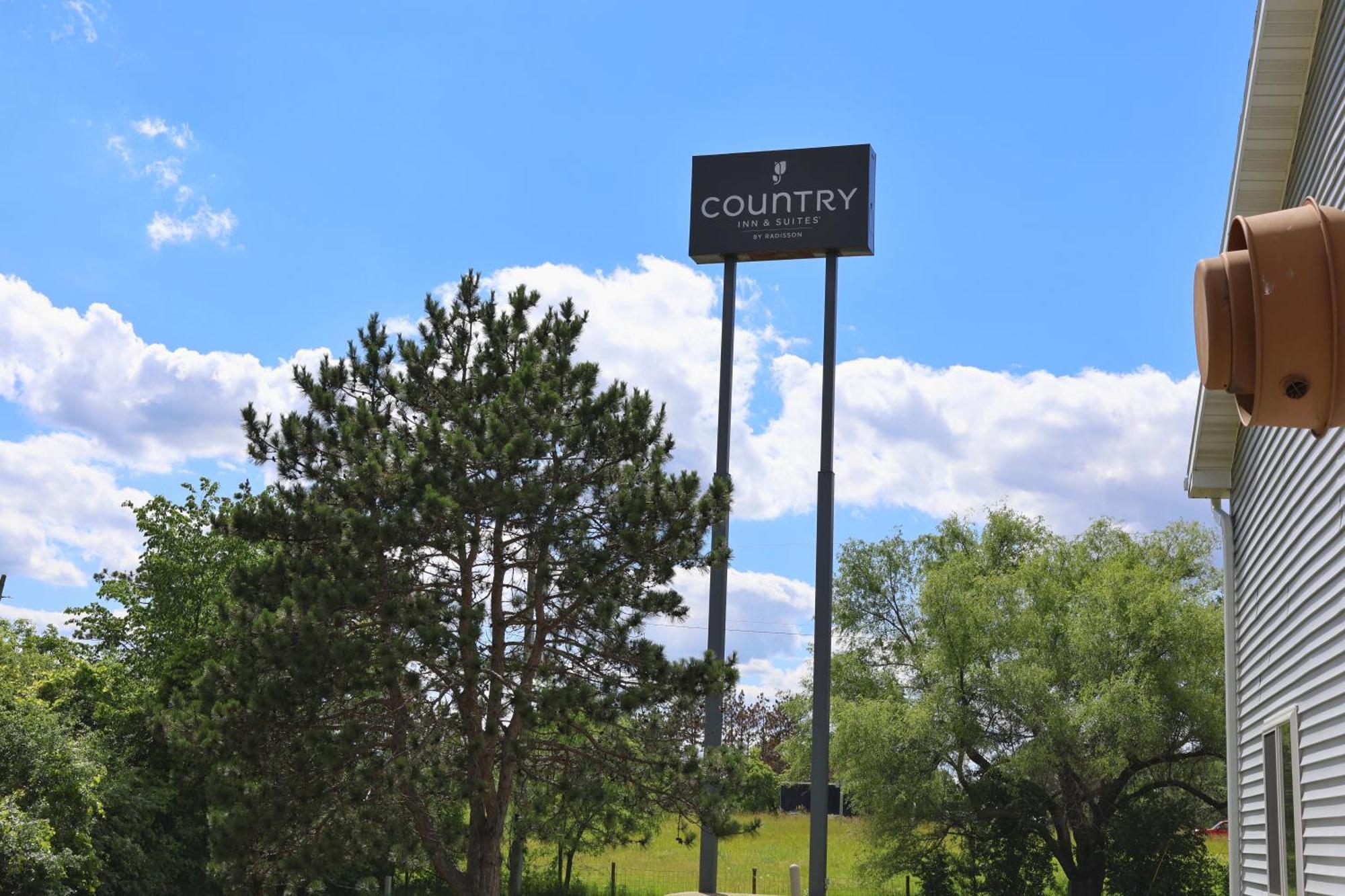 Country Inn & Suites By Radisson, Sparta, Wi Exterior photo